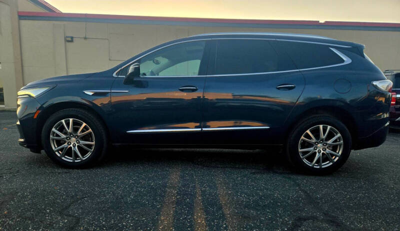 2023 Buick Enclave Premium