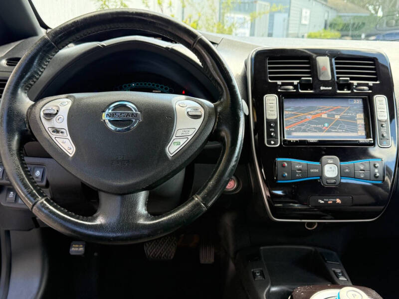 2013 Nissan LEAF SV