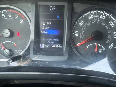 2022 Toyota Tacoma SR