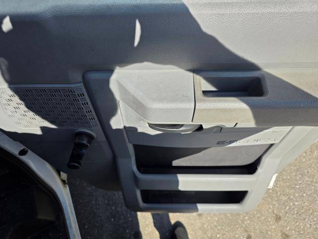 2011 Ford E-Series E-350 SD