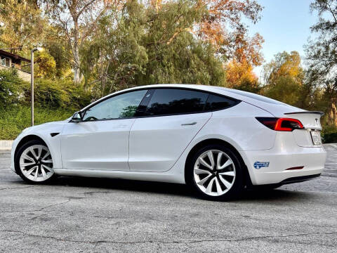 2021 Tesla Model 3 Standard Range Plus