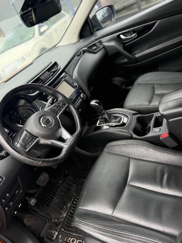 2017 Nissan Rogue Sport SL