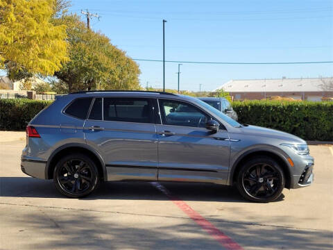 2024 Volkswagen Tiguan SE R-Line Black