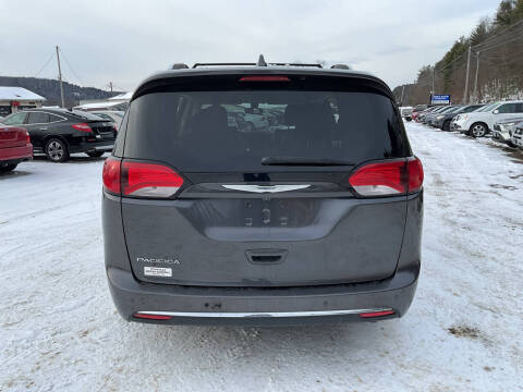 2018 Chrysler Pacifica Touring L