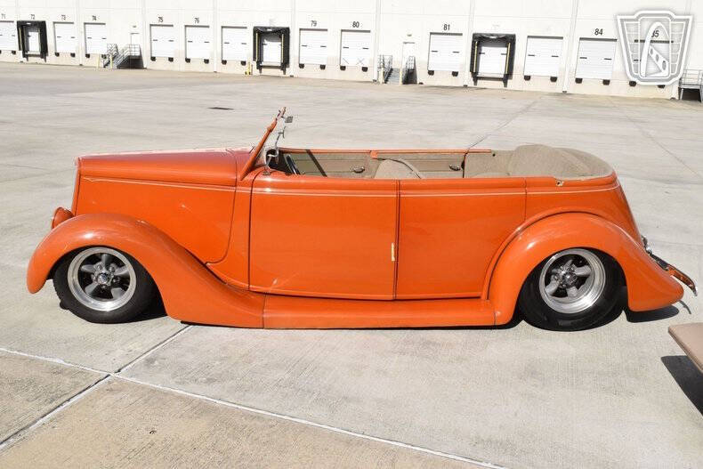 1935 Ford Phaeton