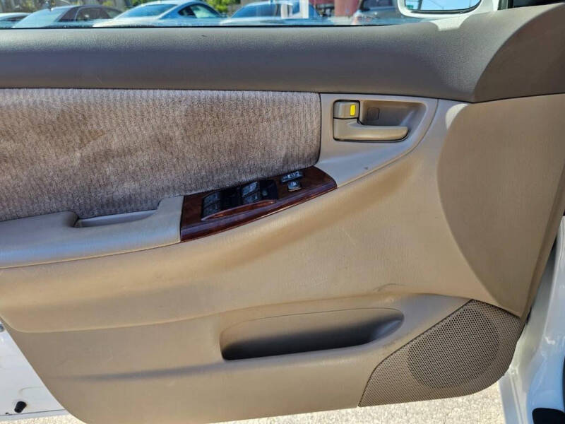 2006 Toyota Corolla LE