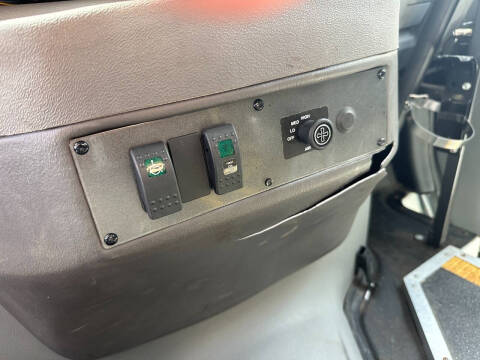 2012 Ford E-Series E-350 SD