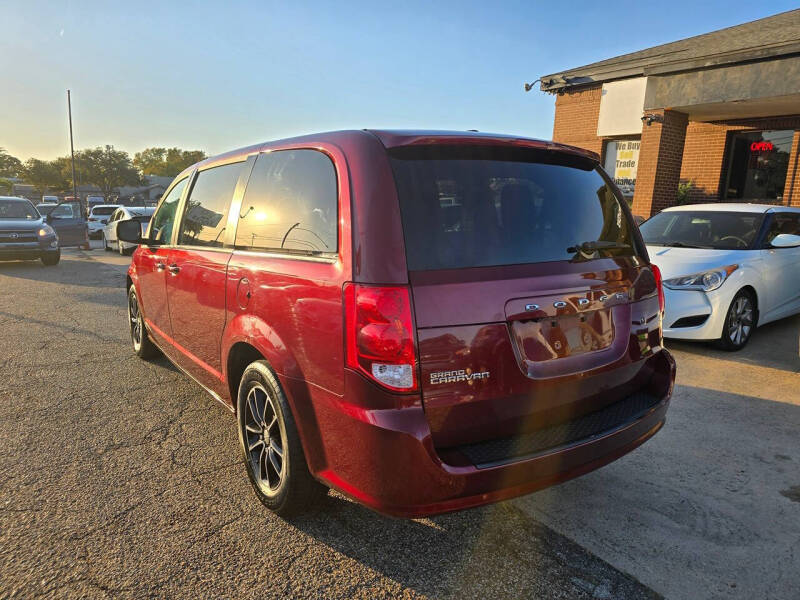 2018 Dodge Grand Caravan SE Plus