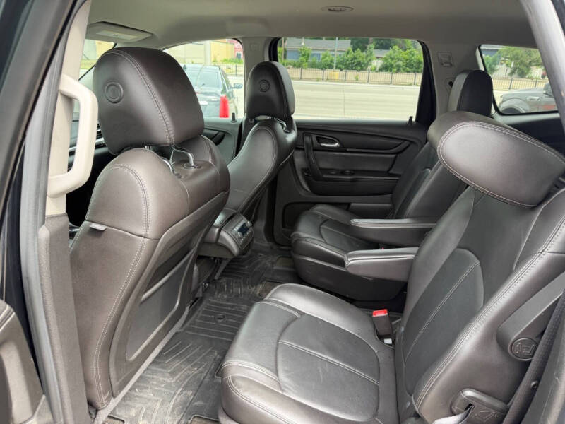 2017 Chevrolet Traverse LT