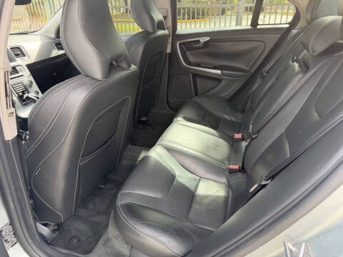 2017 Volvo S60 T5 Dynamic