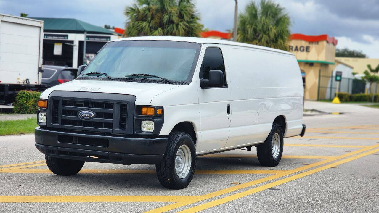 2012 FORD E-250 Van - $10,990