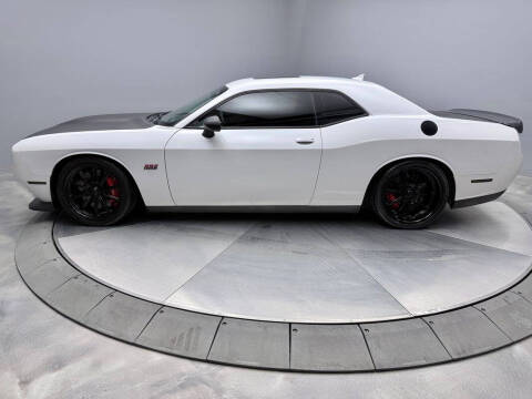 2016 Dodge Challenger SRT 392