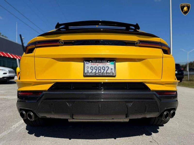 2024 Lamborghini Urus Performante