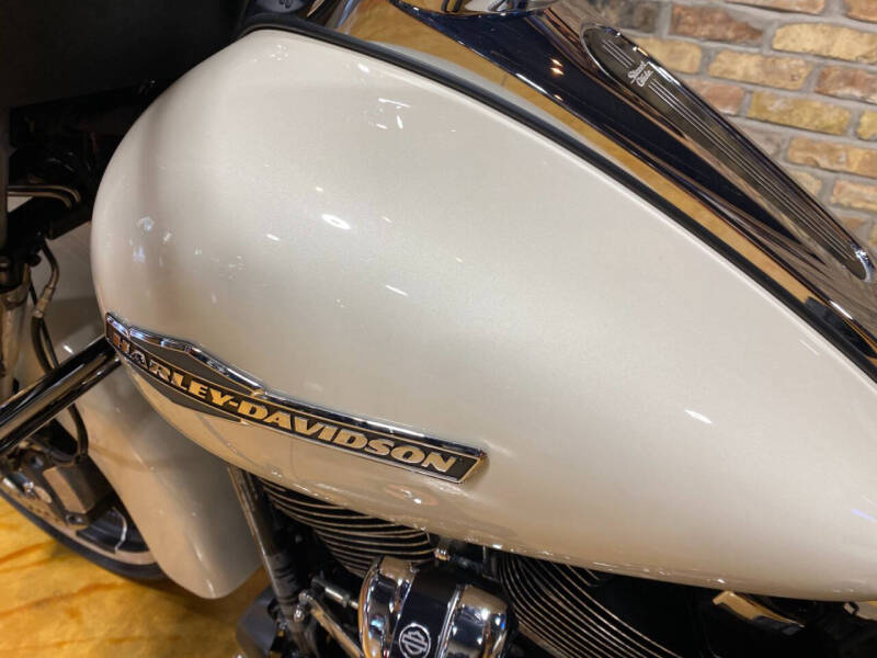 2022 Harley-Davidson Street Glide®