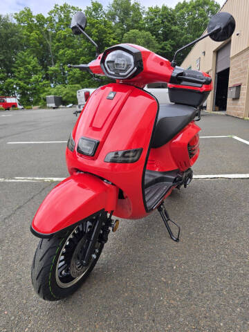 2025 Ice Bear Classic 150cc Scooter