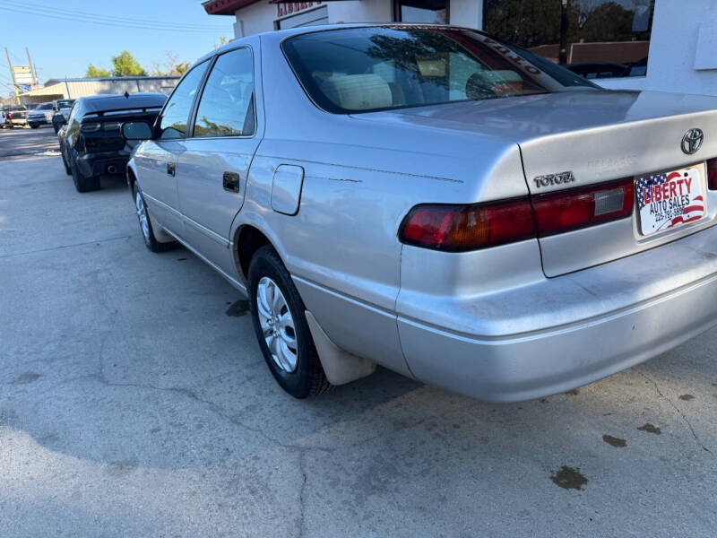 1998 Toyota Camry LE
