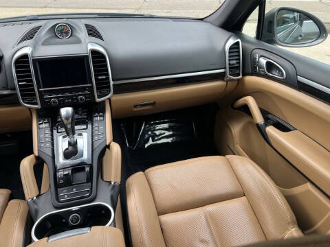 2016 Porsche Cayenne