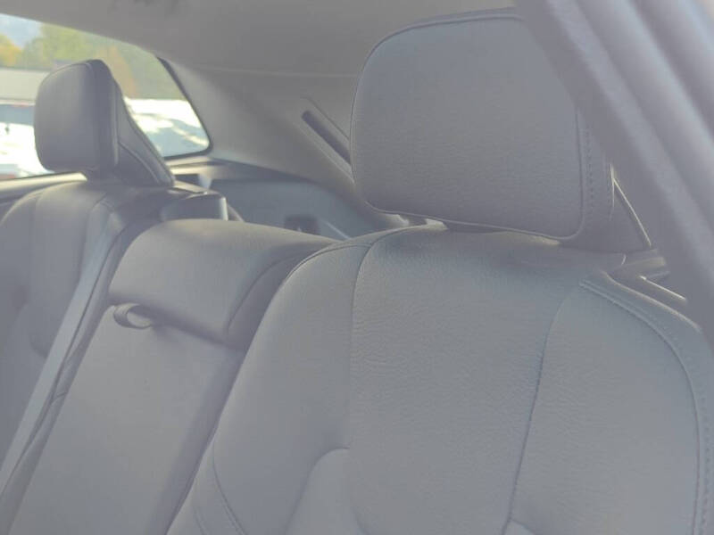 2025 Volvo XC60 B5 Plus Dark Theme