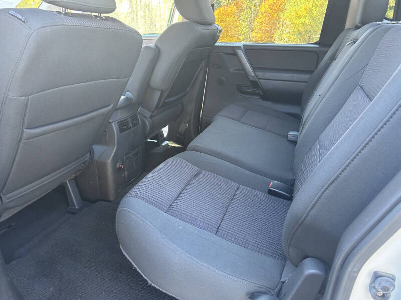 2011 Nissan Titan SL