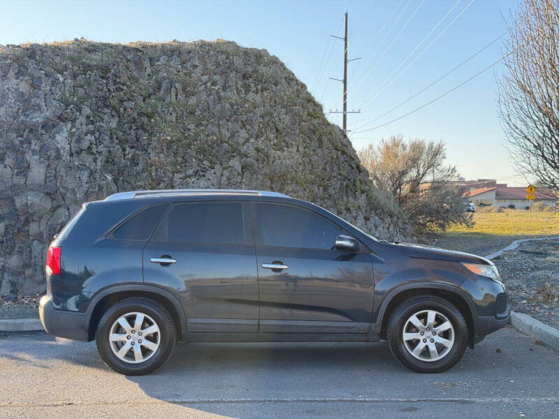 2012 Kia Sorento LX