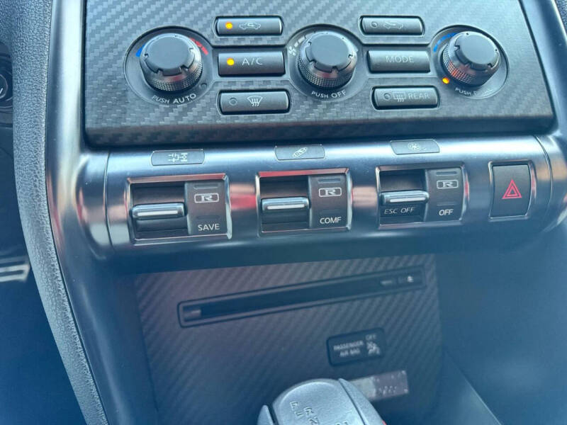 2014 Nissan GT-R Black Edition