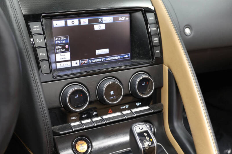 2014 Jaguar F-TYPE V8 S