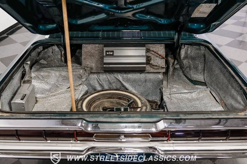 1966 Ford Thunderbird