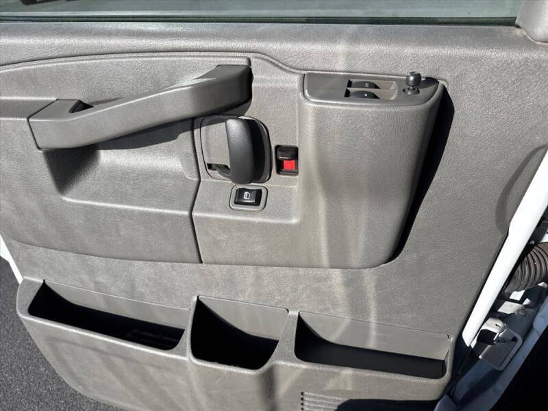 2024 GMC Savana 2500