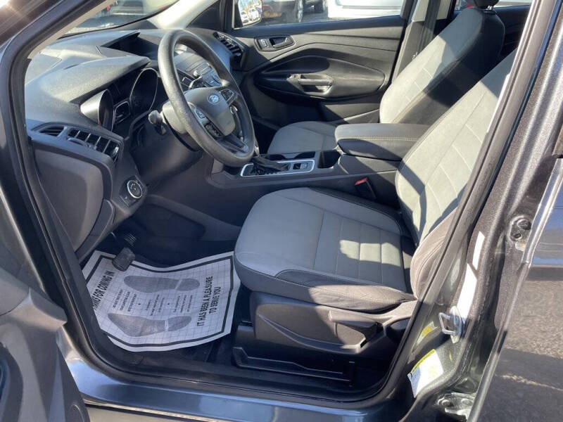 2019 Ford Escape S