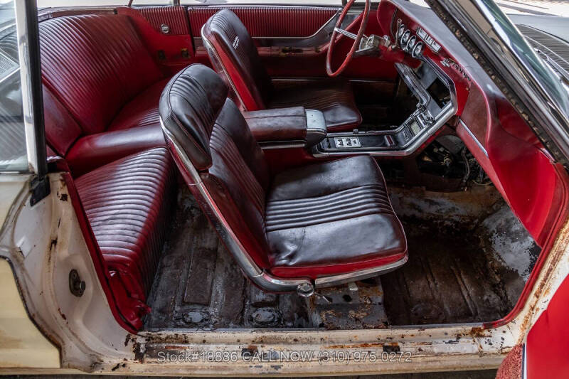 1965 Ford Thunderbird