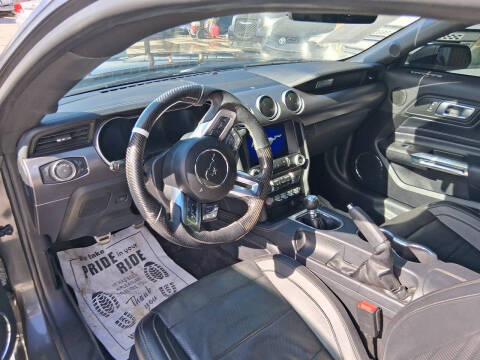 2015 Ford Mustang V6