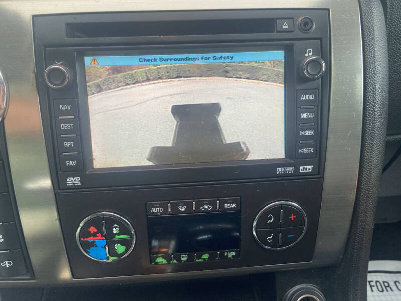 2009 HUMMER H2 Adventure