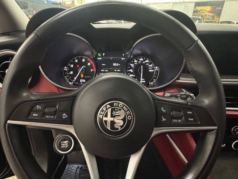 2018 Alfa Romeo Stelvio Ti