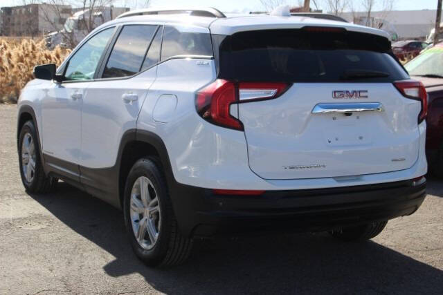 2022 GMC Terrain SLE