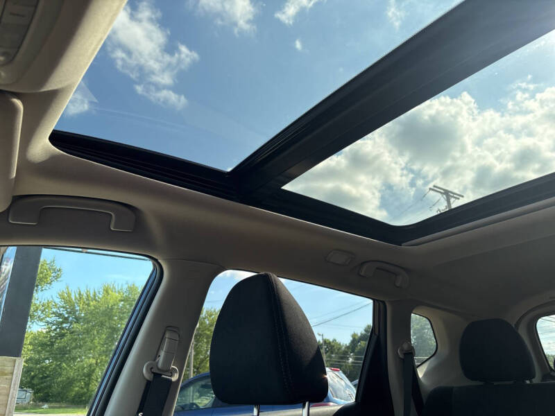 2016 Nissan Rogue SV