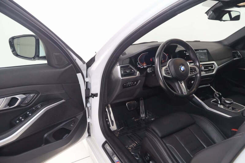 2022 BMW 3 Series 330i xDrive