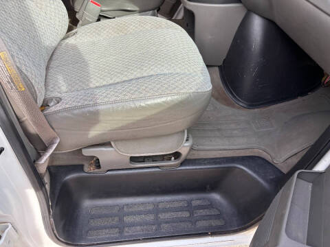 2003 Chevrolet Express 3500 LS