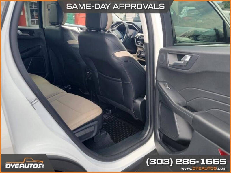 2021 Ford Escape SEL