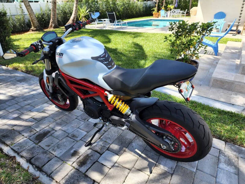 2017 Ducati Monster