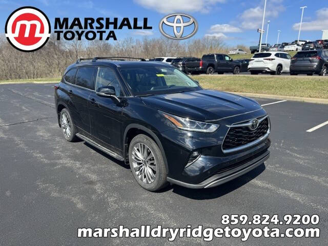 2022 Toyota Highlander Platinum