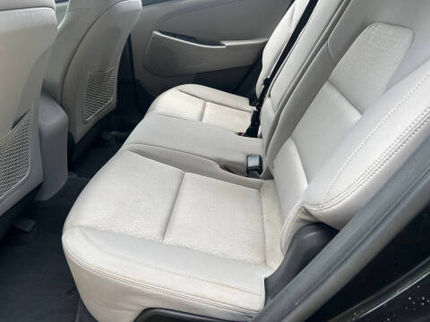 2017 Hyundai Tucson SE