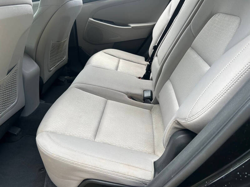2017 Hyundai Tucson SE