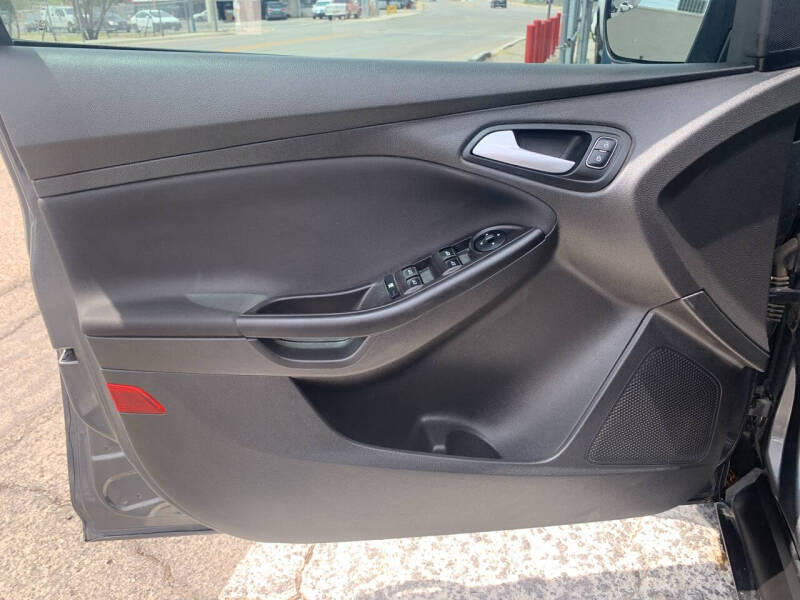 2017 Ford Focus SE