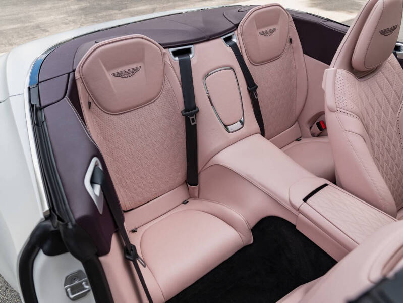 2025 Aston Martin DB12 Volante