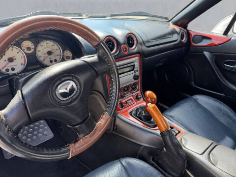 2004 Mazda MX-5 Miata
