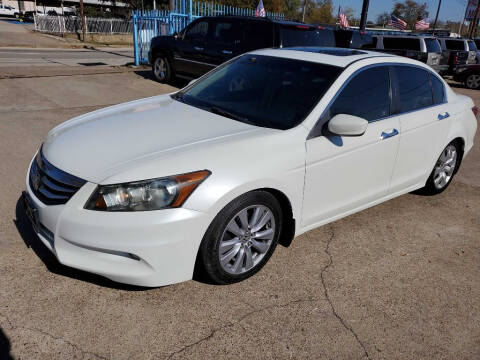2011 Honda Accord for sale at DANNY AUTO SALES in Dallas TX