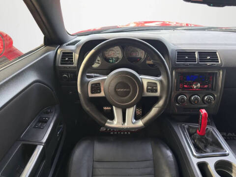 2014 Dodge Challenger SRT8 Core