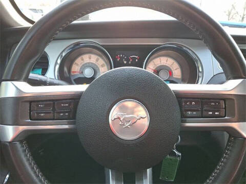 2010 Ford Mustang V6