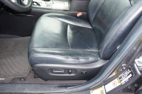 2011 Toyota Highlander SE