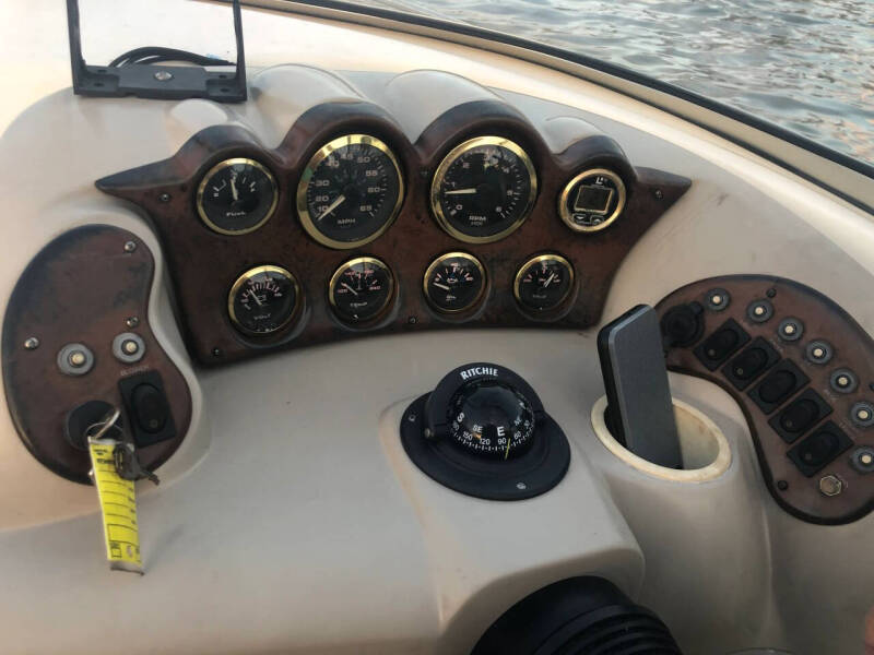 2001 Rinker CAPTIVA 232